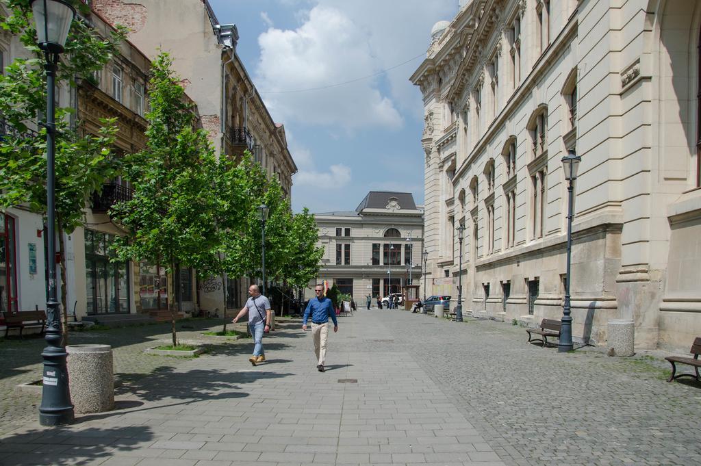 Old City By Urbanesq Boekarest Buitenkant foto